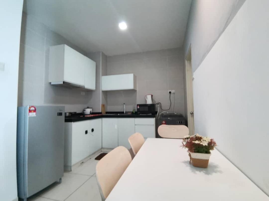Homestay Kuala Lumpur ; Terminal Tbs ; Bukit Jalil Екстер'єр фото